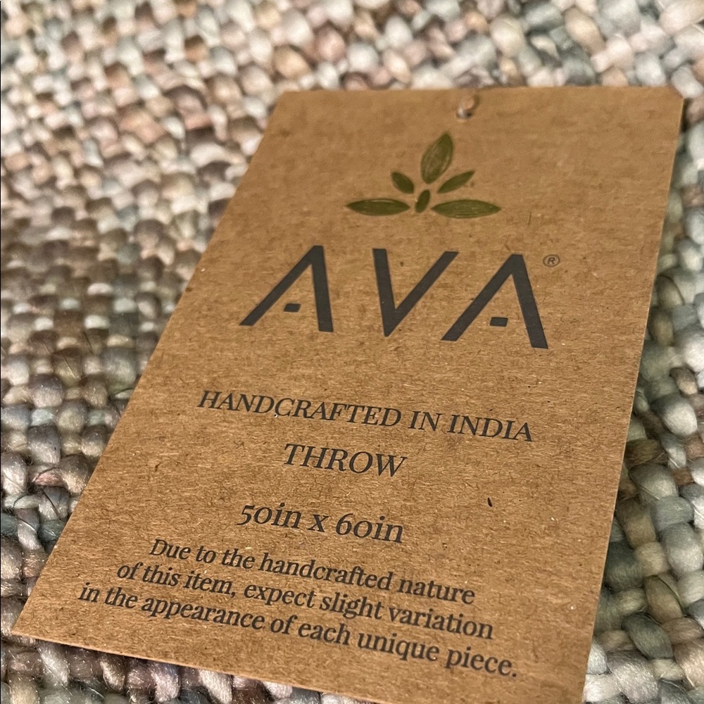 Ava & Viv Handcrafted Throw Blanket - Earth Tones